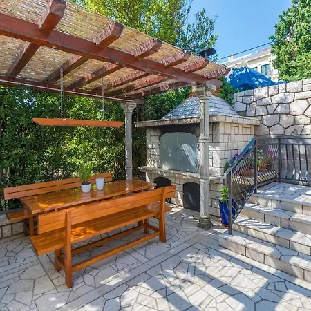 Apartment Laurus Novi Vinodolski