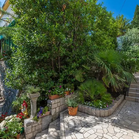 Apartment Laurus