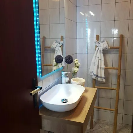 Laurus * Novi Vinodolski